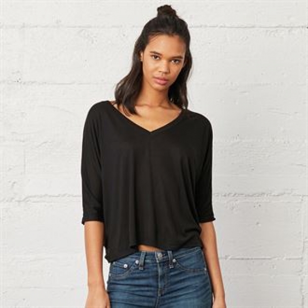 Flowy v–neck crop t-shirt