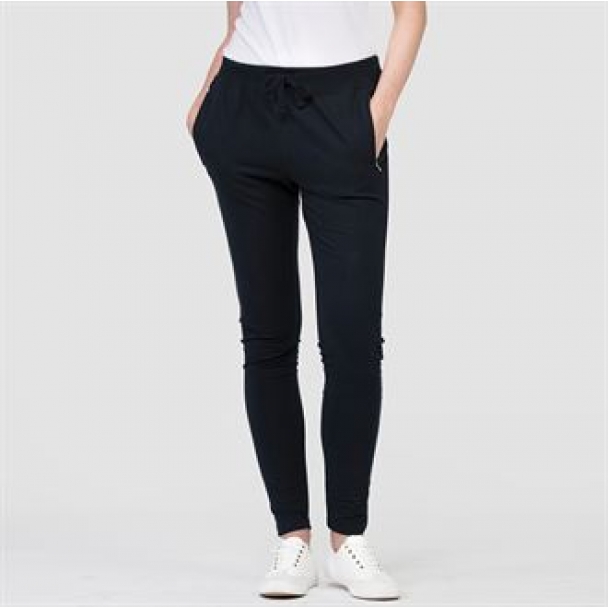 Girlie tapered track pant